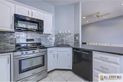11 Holohan Drive, Plainsboro Township, NJ 08536 - Photo 17
