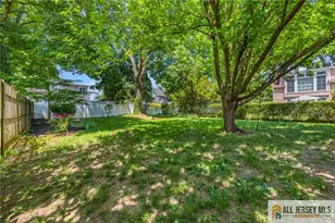 25 Home St, Metuchen, NJ 08840 - Photo 11