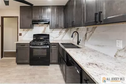 10 Eardley Road, Edison, NJ 08817 - Photo 3
