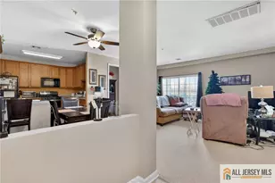 315 Regency Pl, Woodbridge Township, NJ 07095 - Photo 5