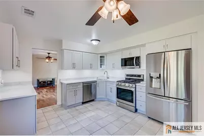 4 Barbara Street, South Brunswick Township, NJ 08824 - Photo 5