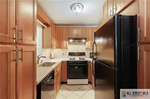 207 Sunshine Ct, Sayreville, NJ 08859 - Photo 11
