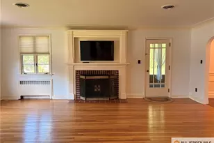 13 Fountain St, East Brunswick Township, NJ 08816 - Photo 5