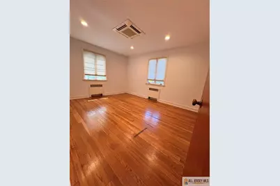 13 Fountain Street, East Brunswick Township, NJ 08816 - Photo 17