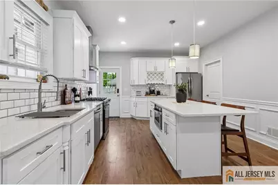 96 Gordon Street, Perth Amboy, NJ 08861 - Photo 9
