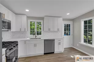 10 Harrison St, Sayreville, NJ 08872 - Photo 7