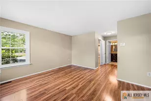 2 John Tyler Ct, Monroe Township, NJ 08831 - Photo 17
