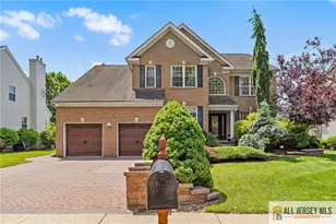 5 Woodfield Ct, Franklin Township, NJ 08540 - Photo 3