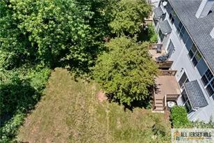 5 Edith Pl, Franklin Township, NJ 08873 - Photo 5