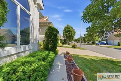 41 Sherwood Drive, Monroe Township, NJ 08831 - Photo 5