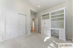 41 Sherwood Dr, Monroe Township, NJ 08831 - Photo 13