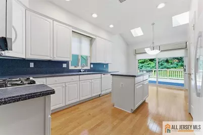41 Sherwood Drive, Monroe Township, NJ 08831 - Photo 17