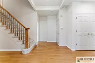 41 Sherwood Dr, Monroe Township, NJ 08831 - Photo 7