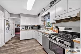256 Adirondack Ave, Spotswood, NJ 08884 - Photo 11