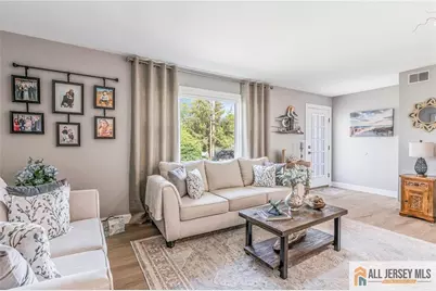 7 Center Place, Middlesex, NJ 08846 - Photo 3