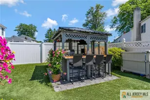 7 Center Pl, Middlesex, NJ 08846 - Photo 33