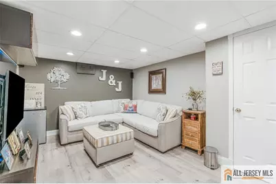 7 Center Place, Middlesex, NJ 08846 - Photo 21