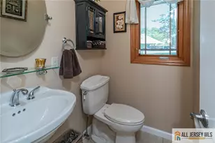 91 Hidden Lake Dr, North Brunswick Township, NJ 08902 - Photo 15