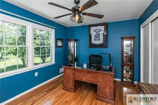91 Hidden Lake Dr, North Brunswick Township, NJ 08902 - Photo 23