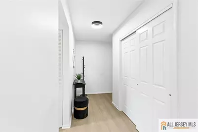 121 Beverly Hills Terrace #B, Woodbridge Township, NJ 07095 - Photo 5