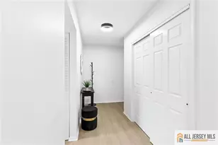 121 Beverly Hills Terrace, Woodbridge Township, NJ 07095 - Photo 5