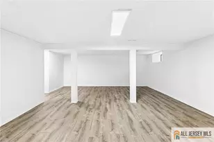 121 Beverly Hills Terrace, Woodbridge Township, NJ 07095 - Photo 19