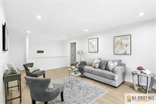 121 Beverly Hills Terrace, Woodbridge Township, NJ 07095 - Photo 9