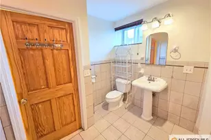 58 Buchanon Ct, West Orange Township, NJ 07052 - Photo 17