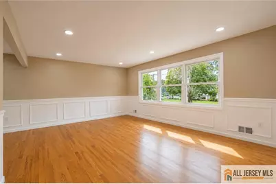 31 Shearn Drive, Middlesex, NJ 08846 - Photo 13