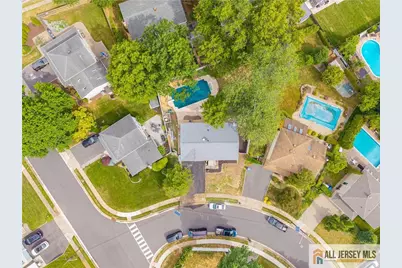 31 Shearn Drive, Middlesex, NJ 08846 - Photo 5