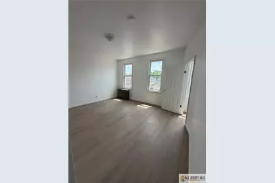 350 Summit Avenue, Perth Amboy, NJ 08861 - Photo 13