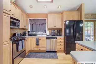 16 Marlow Rd, East Brunswick Township, NJ 08816 - Photo 3