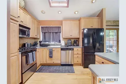 16 Marlow Road, East Brunswick Township, NJ 08816 - Photo 3