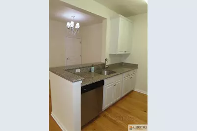 544 E Celebration Way #544, South Plainfield, NJ 07080 - Photo 5