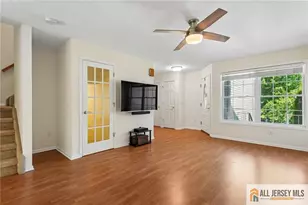 40 Lakeview Dr, Helmetta, NJ 08828 - Photo 3