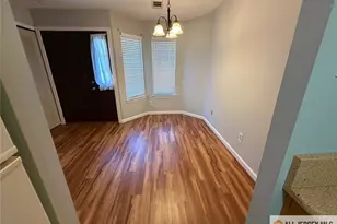 601 Sunshine Ct, Sayreville, NJ 08859 - Photo 3