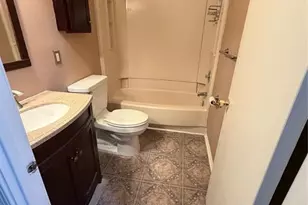 601 Sunshine Ct, Sayreville, NJ 08859 - Photo 9