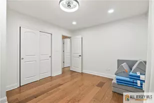 16 Phyllis Pl, Milltown, NJ 08850 - Photo 27
