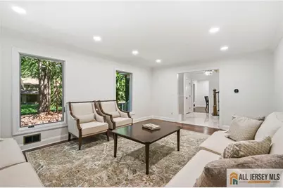 16 Phyllis Place, Milltown, NJ 08850 - Photo 5
