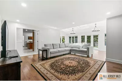 16 Phyllis Place, Milltown, NJ 08850 - Photo 9