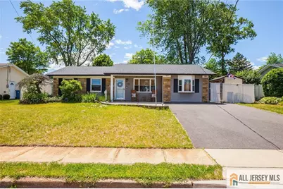 10 Norwood Avenue, Monroe Township, NJ 08831 - Photo 3