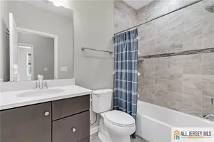 707 Greenland Square, Highland Park, NJ 08904 - Photo 23