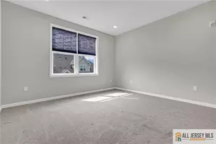 707 Greenland Square, Highland Park, NJ 08904 - Photo 15