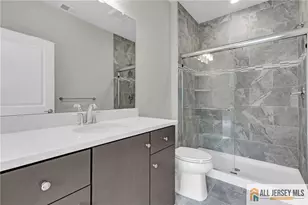 707 Greenland Square, Highland Park, NJ 08904 - Photo 19