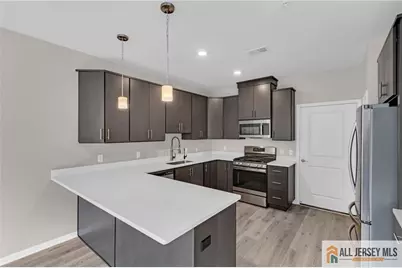 707 Greenland Square #707, Highland Park, NJ 08904 - Photo 11