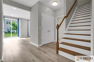 707 Greenland Square, Highland Park, NJ 08904 - Photo 3