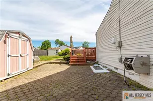 16 W Susan St, Hazlet Township, NJ 07730 - Photo 41