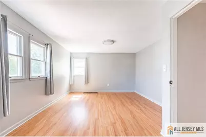 16 W Susan Street, Hazlet Township, NJ 07730 - Photo 23