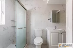 16 W Susan St, Hazlet Township, NJ 07730 - Photo 27