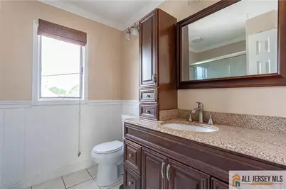 16 W Susan Street, Hazlet Township, NJ 07730 - Photo 21
